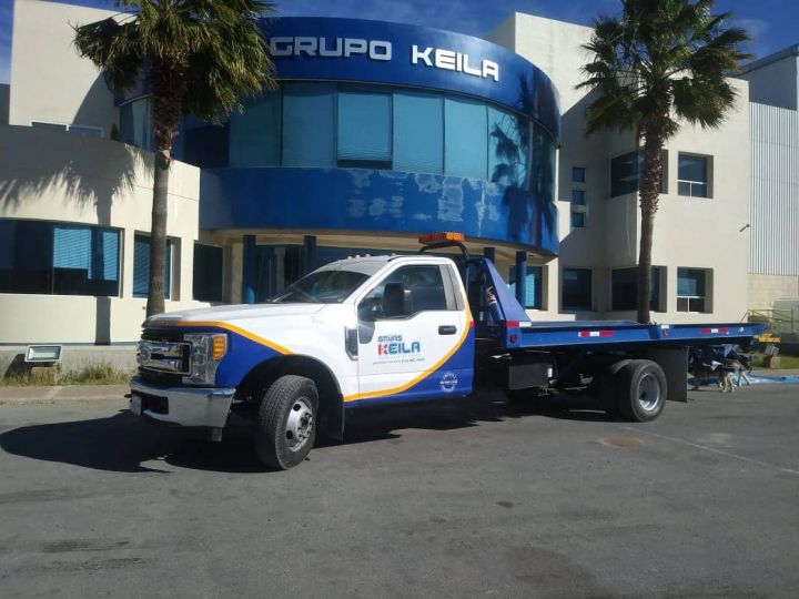 GRUA PLATAFORMA EN CAMION FORD F350 » Grúas Keila